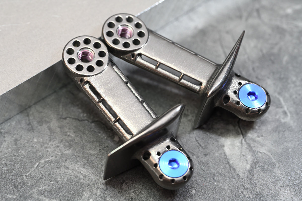 New 3D printed Titanium side cowl stay for SUZUKI GS1200SS (GV78A)